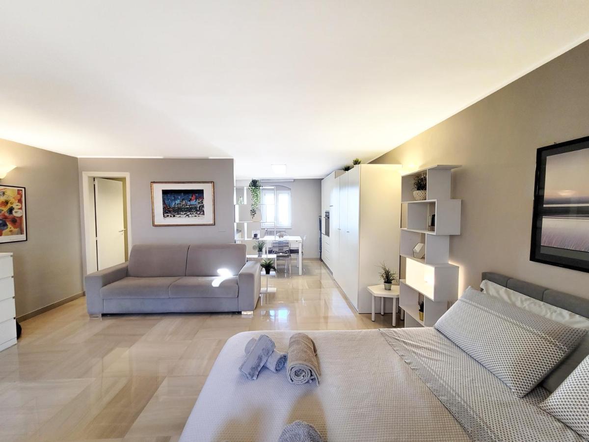 Penthouse In The Heart Of With Terrace Appartamento